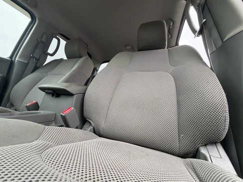 Used 2019 Nissan Frontier SV image 26