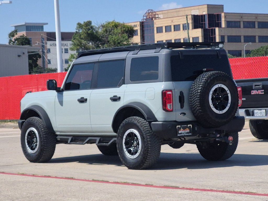 Used 2024 Ford Bronco Big Bend w/ Sasquatch Package AWD/4WD image 4