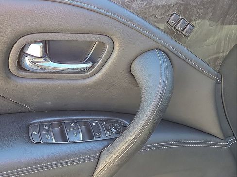 Used 2024 INFINITI QX80 Luxe image 21