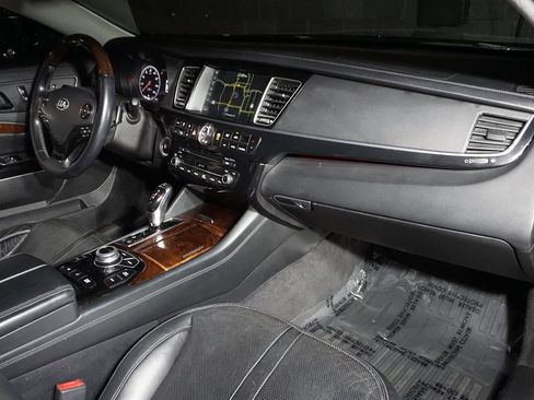 Used 2016 Kia K900 Luxury RWD image 18