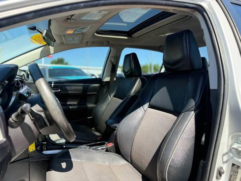 Used 2015 Toyota Corolla S FWD image 17