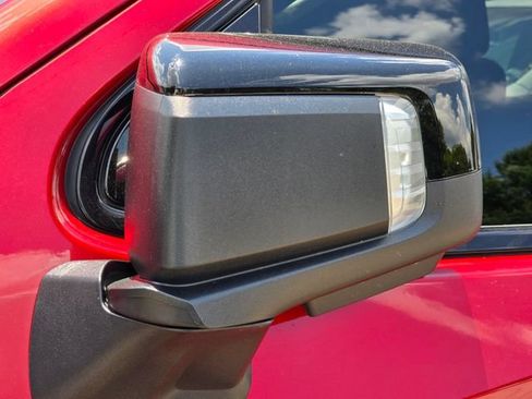 Used 2025 GMC Sierra 1500 AT4 w/ AT4 Premium Package AWD/4WD image 6