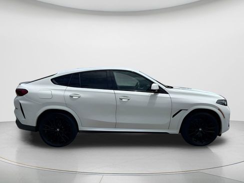 Used 2025 BMW X6 xDrive40i w/ Executive Package AWD/4WD image 4