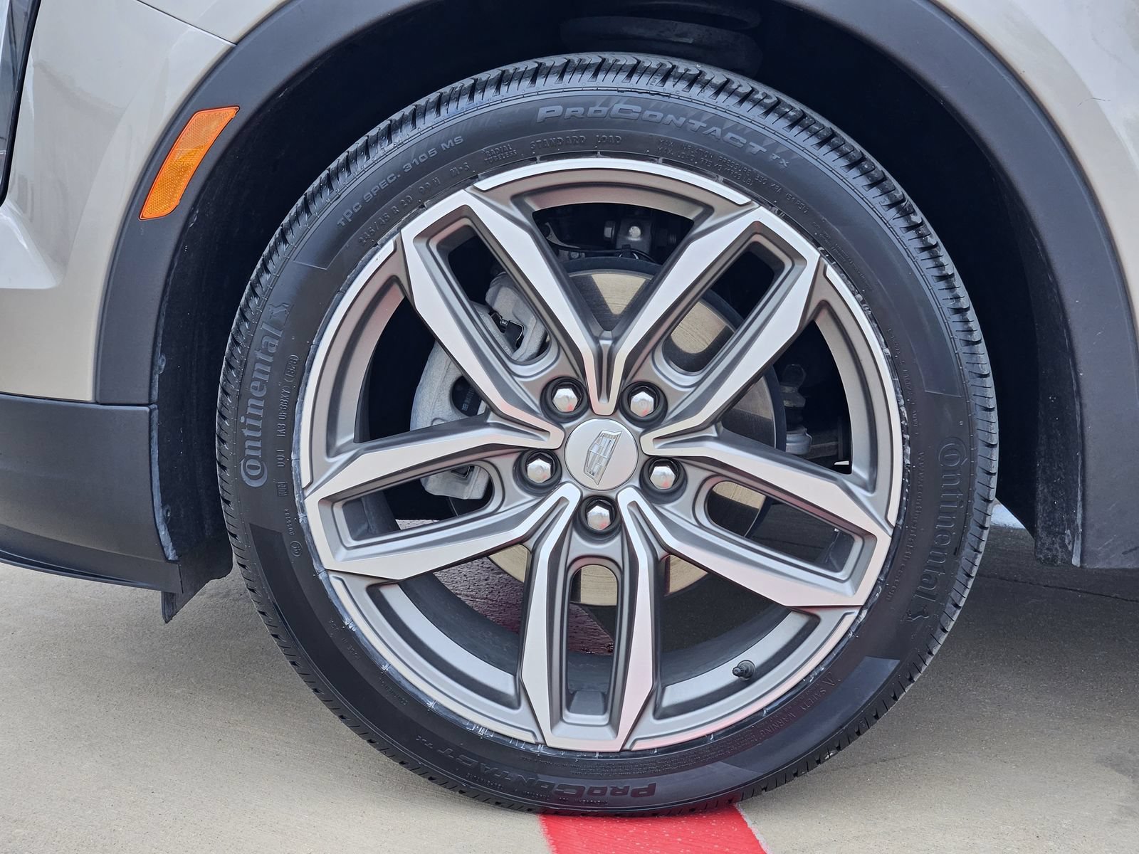 Certified 2023 Cadillac XT4 Sport FWD image 12
