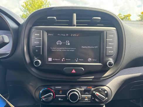 Used 2023 Kia Soul LX w/ Option Group 015 FWD image 23