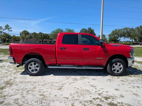 Used 2026 RAM 2500 Big Horn AWD/4WD image 3