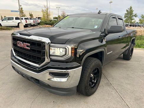 Used 2017 GMC Sierra 1500 4x4 Double Cab w/ Sierra Convenience Package image 3