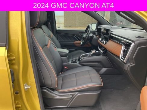 Used 2024 GMC Canyon AT4 AWD/4WD image 12