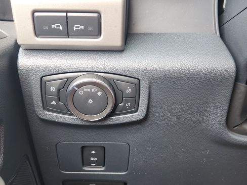 Used 2022 Ford F250 Lariat w/ Lariat Value Package AWD/4WD image 21