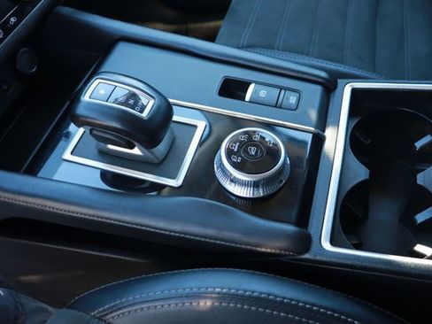 Used 2024 Mitsubishi Outlander SE image 19