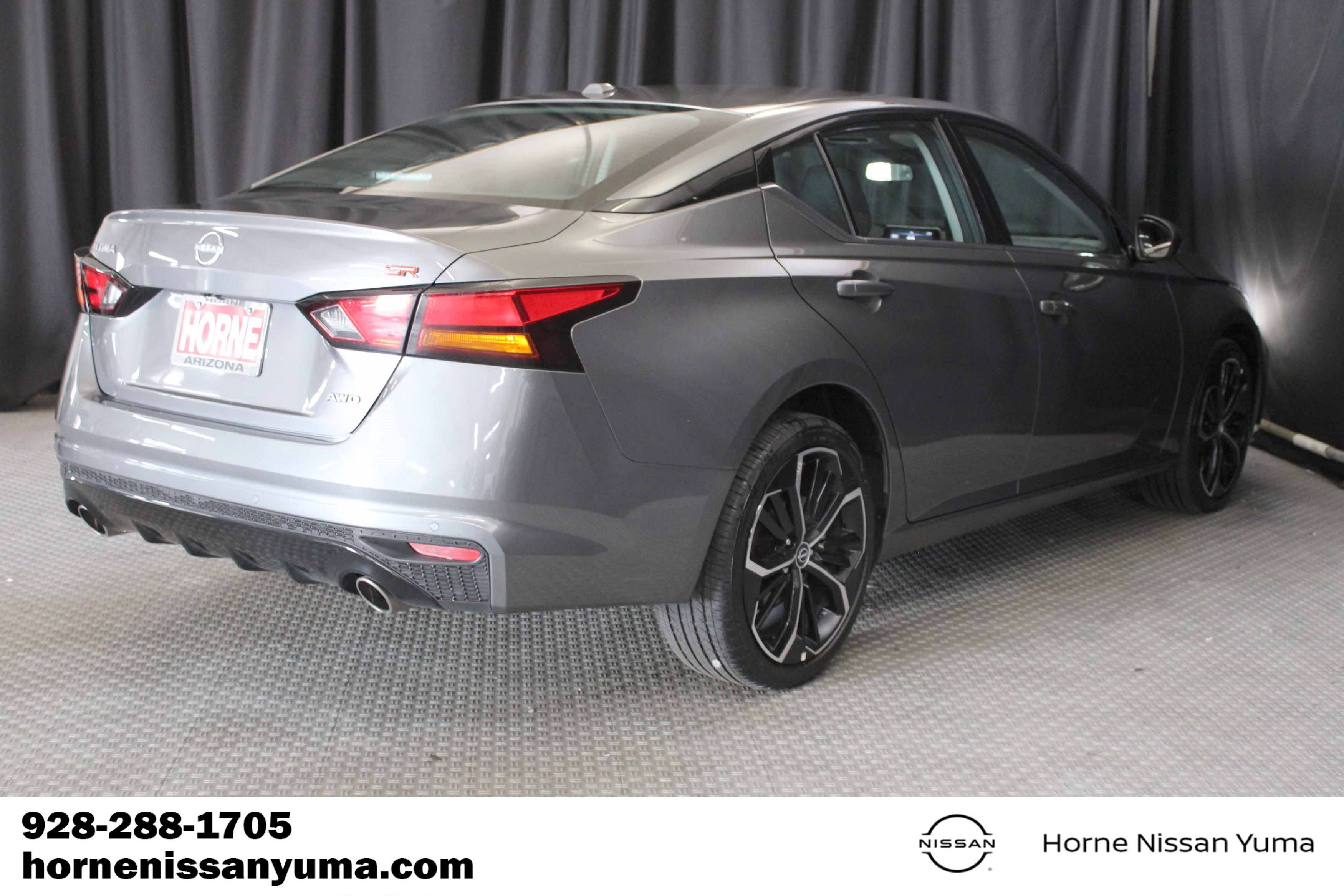 Used 2025 Nissan Altima 2.5 SR AWD/4WD image 13