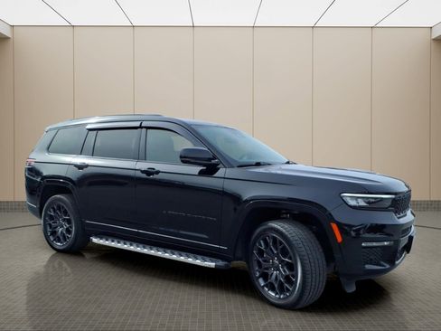 Used 2025 Jeep Grand Cherokee L Summit w/ Obsidian Package AWD/4WD image 6