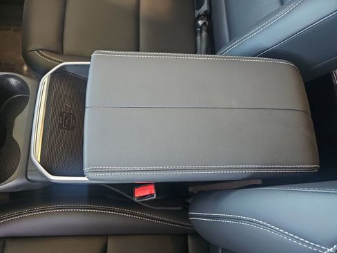 New 2026 GMC Terrain Elevation w/ Elevation Premium Package FWD image 26