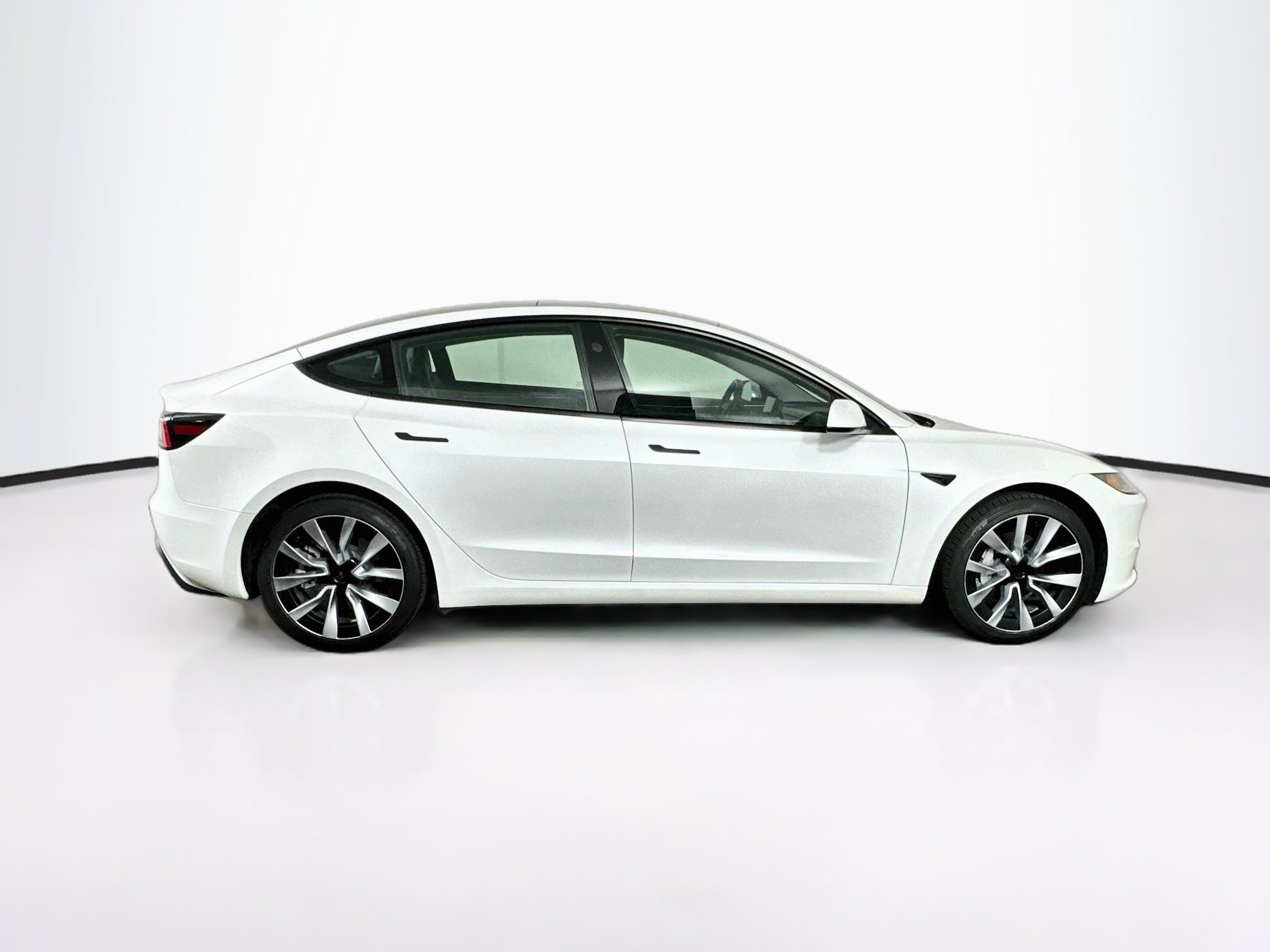 Used 2025 Tesla Model 3 Long Range RWD image 10