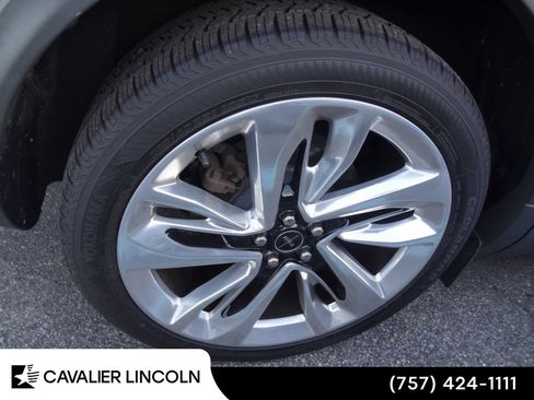 Used 2018 Lincoln MKX Black Label w/ Driver Assistance Package AWD/4WD image 21