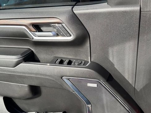 Used 2024 GMC Sierra 1500 SLT w/ SLT Premium Plus Package image 13