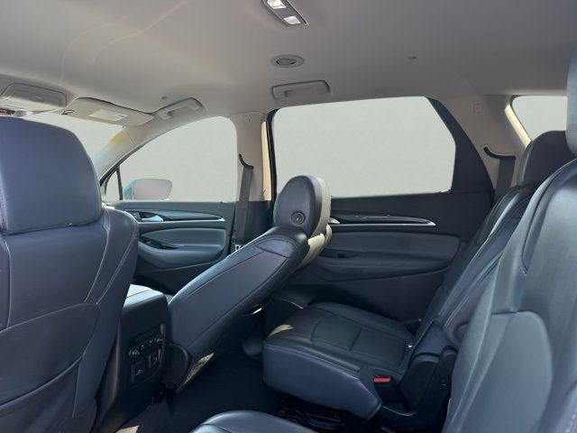 Used 2019 Buick Enclave Essence AWD/4WD image 14