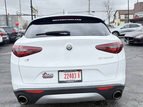 Used 2018 Alfa Romeo Stelvio Ti Sport AWD/4WD image 6