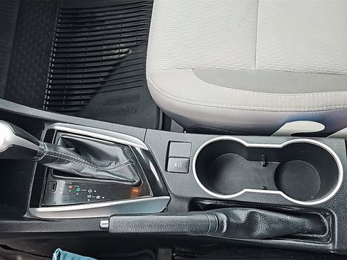 Used 2018 Toyota Corolla LE image 21