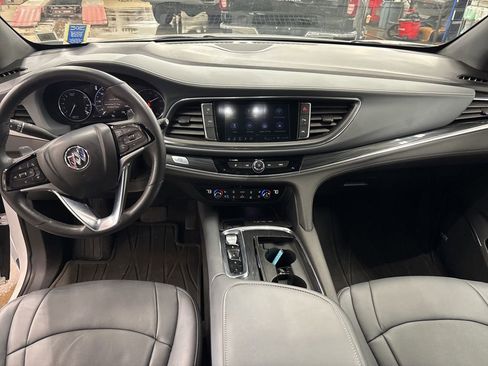 Used 2024 Buick Enclave Premium AWD/4WD image 17