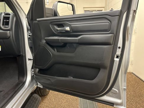New 2026 RAM 1500 Express AWD/4WD image 18