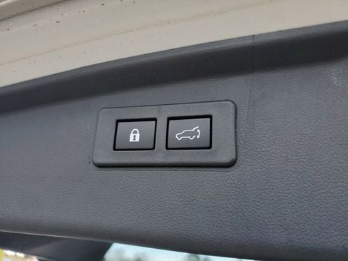 Certified 2024 Subaru Outback Touring XT image 10