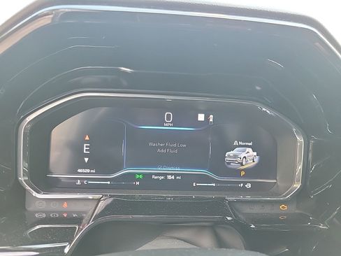 Used 2023 Chevrolet Silverado 1500 High Country w/ Technology Package image 24