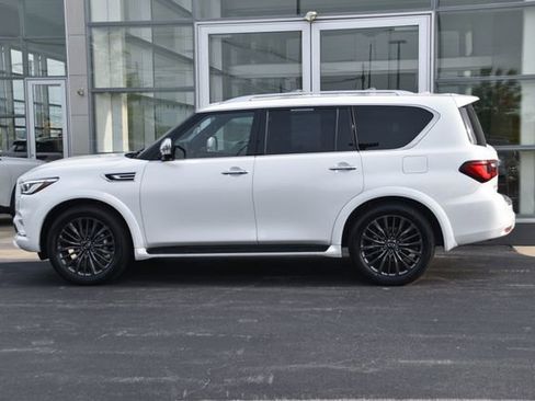 Certified 2023 INFINITI QX80 Sensory w/ All-Season Package AWD/4WD image 11