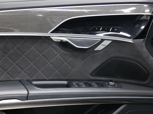 Used 2023 Audi S8 w/ S8 Comfort Plus Package AWD/4WD image 11