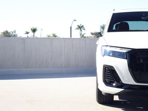 Used 2025 Audi Q7 3.0T Prestige w/ Prestige Package image 12