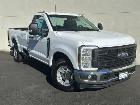 New 2026 Ford F250 XL w/ XL Chrome Package image 1