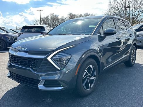 Certified 2025 Kia Sportage LX image 7
