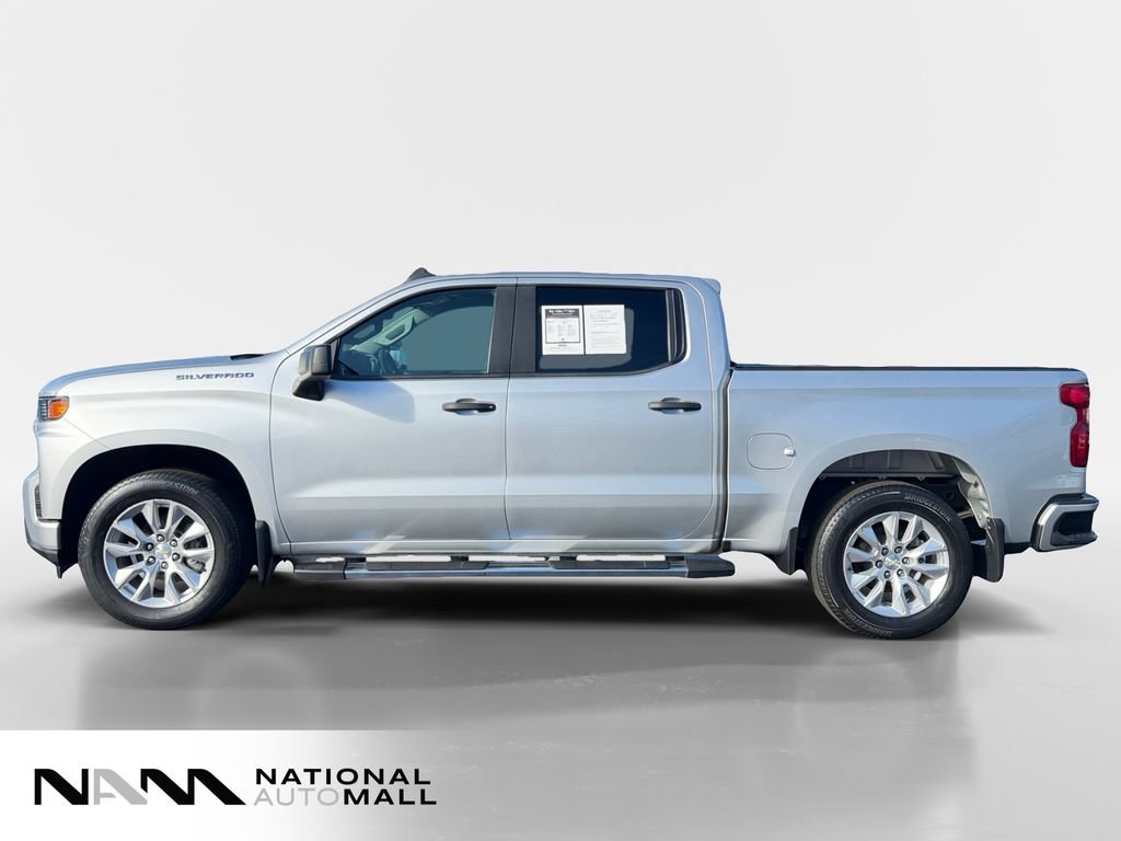 Used 2019 Chevrolet Silverado 1500 Custom w/ Custom Convenience Package RWD image 2