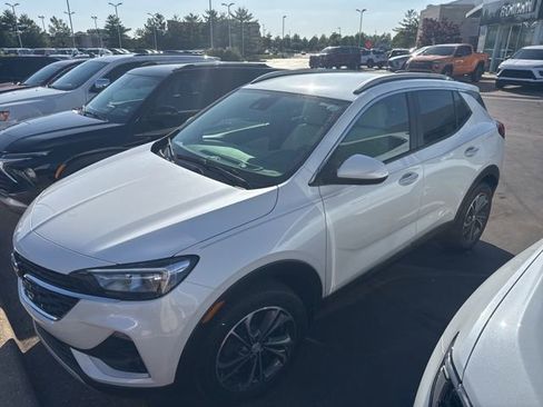 Used 2020 Buick Encore GX Select AWD/4WD image 2