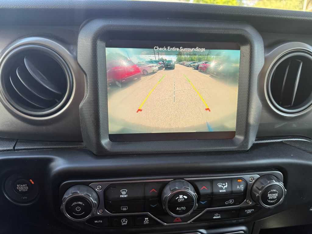 Used 2021 Jeep Wrangler Unlimited Sport AWD/4WD image 28