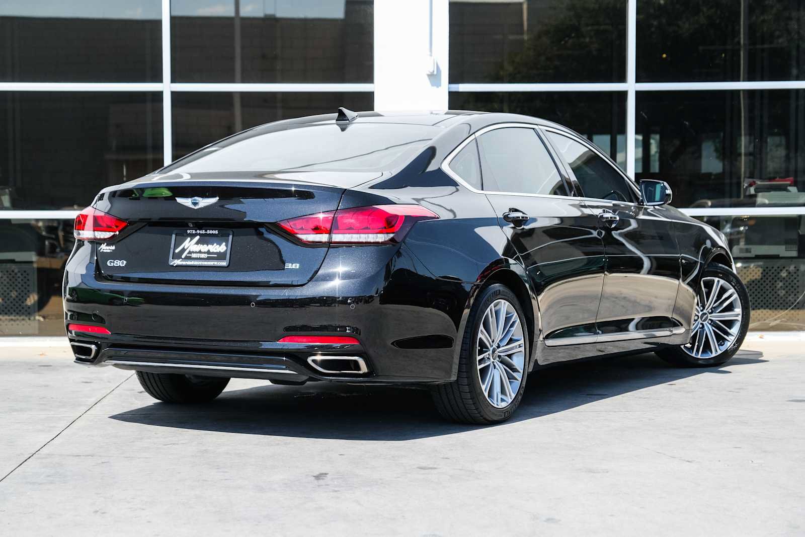Used 2018 Genesis G80 3.8 w/ Option Group 02 RWD image 10