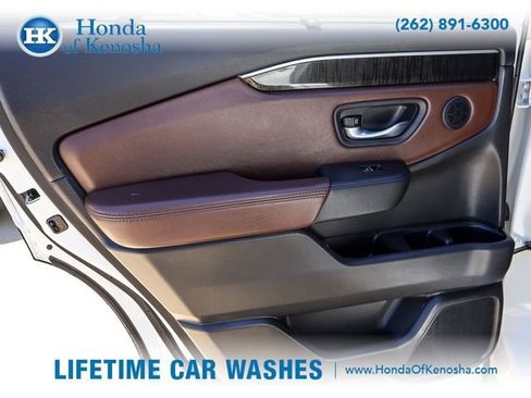 Certified 2025 Honda Pilot Elite image 25