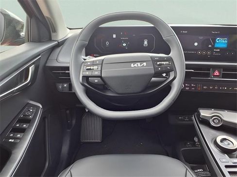 New 2025 Kia EV6 Light w/ Light LR Technology Package image 5