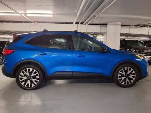 Used 2020 Ford Escape SE Sport FWD image 22