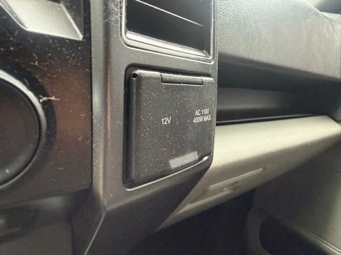 Used 2017 Ford F150 XLT w/ Equipment Group 302A Luxury AWD/4WD image 26
