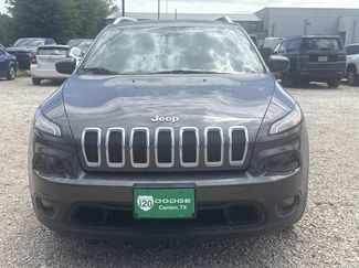 Used 2018 Jeep Cherokee Latitude Plus FWD video 2