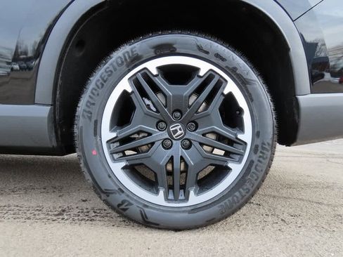 New 2026 Honda Pilot Touring image 10