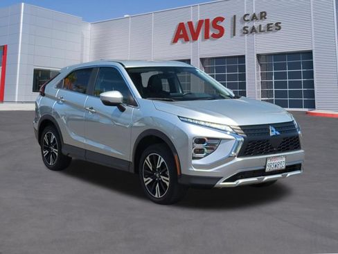 Used 2025 Mitsubishi Eclipse Cross SE AWD/4WD image 3