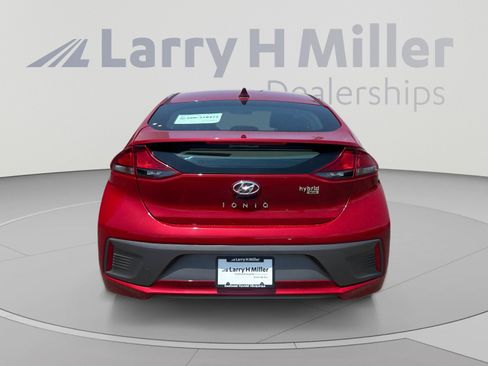 Used 2021 Hyundai Ioniq Blue FWD image 5