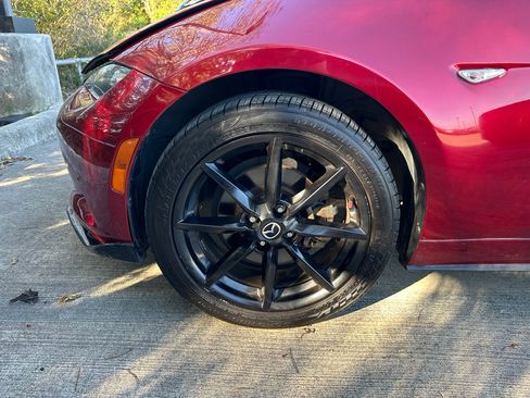 Used 2021 MAZDA MX-5 Miata RF Club image 22