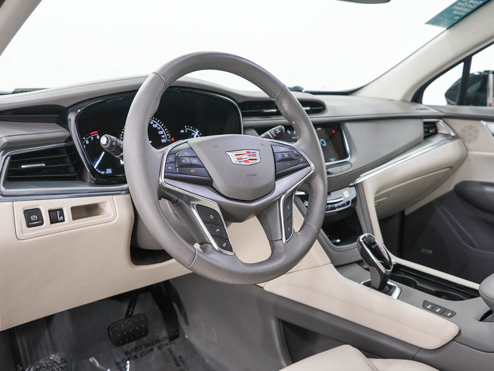 Used 2019 Cadillac XT5 Luxury AWD/4WD image 24