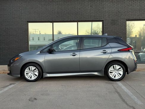 Used 2023 Nissan Leaf S image 19