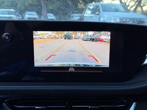 Used 2025 Buick Envista Sport Touring w/ Convenience I Package FWD image 14