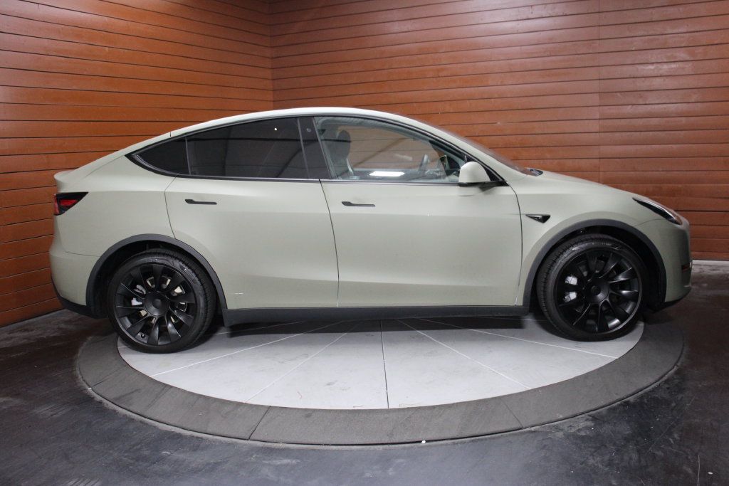 Used 2020 Tesla Model Y Long Range AWD/4WD image 23
