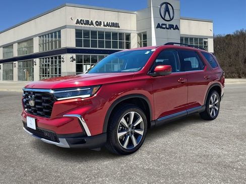 Used 2025 Honda Pilot Elite image 3